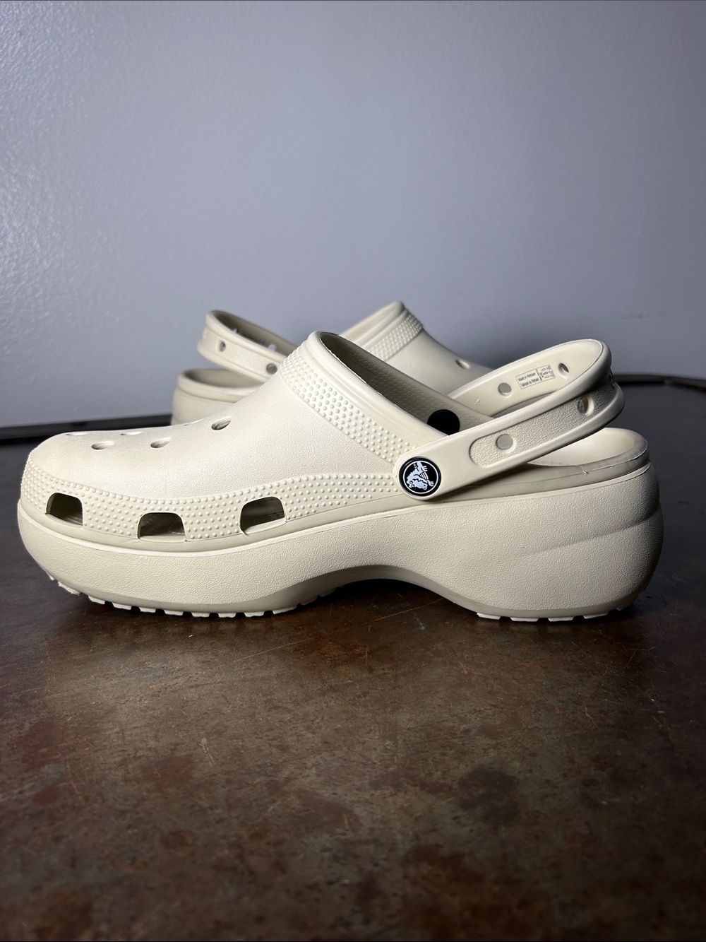 CROCS Classic Platform Cream (Bone) Slip-On Clog Women’s Size 10 - Picture 5 of 16